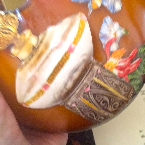 Vintage, handblown, amber colored glass vase. Beautiful irregular shape. - Picture 6 of 8